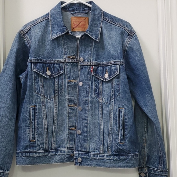 Levi's Jackets & Blazers - Levi's Denim Jacket